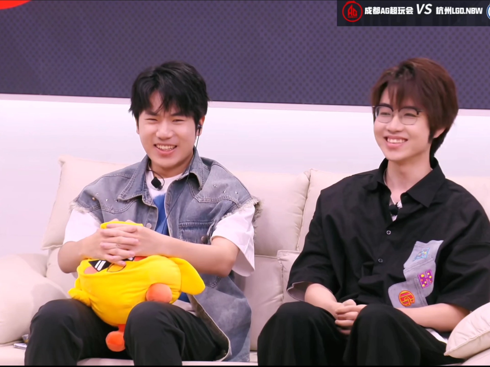 BLG翻盘LGD,Inspired关键团战开团秒人焦点之战四强赛,点燃全场激情 BLG翻盘LGD,Inspired关键团战开团秒人焦点之战四强赛,点燃全场激情