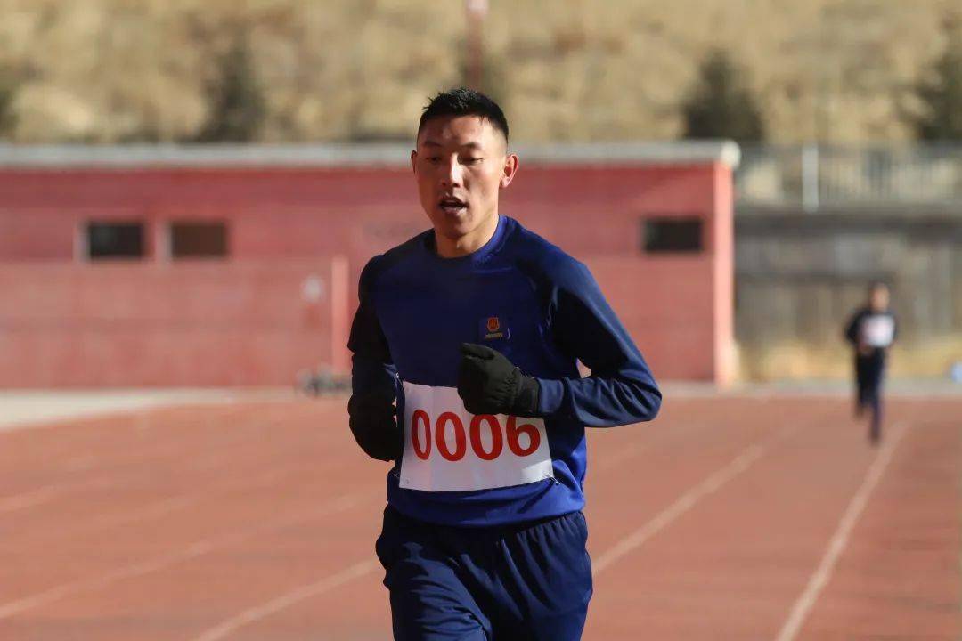 包含西藏国家队在备战中拼尽全力争晋级,势不可挡的词条 包含西藏国家队在备战中拼尽全力争晋级,势不可挡的词条