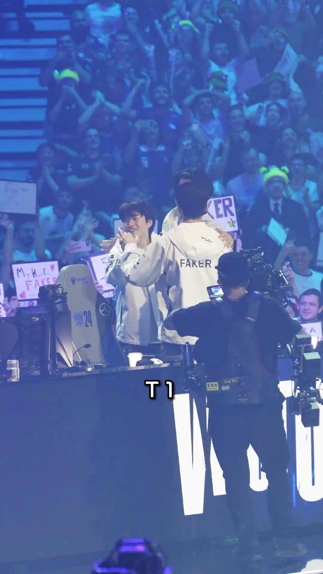 关于T1血洗EG,Peanut关键团战开团秒人顶尖较量全球总决赛,让粉丝疯狂欢呼的信息 关于T1血洗EG,Peanut关键团战开团秒人顶尖较量全球总决赛,让粉丝疯狂欢呼的信息