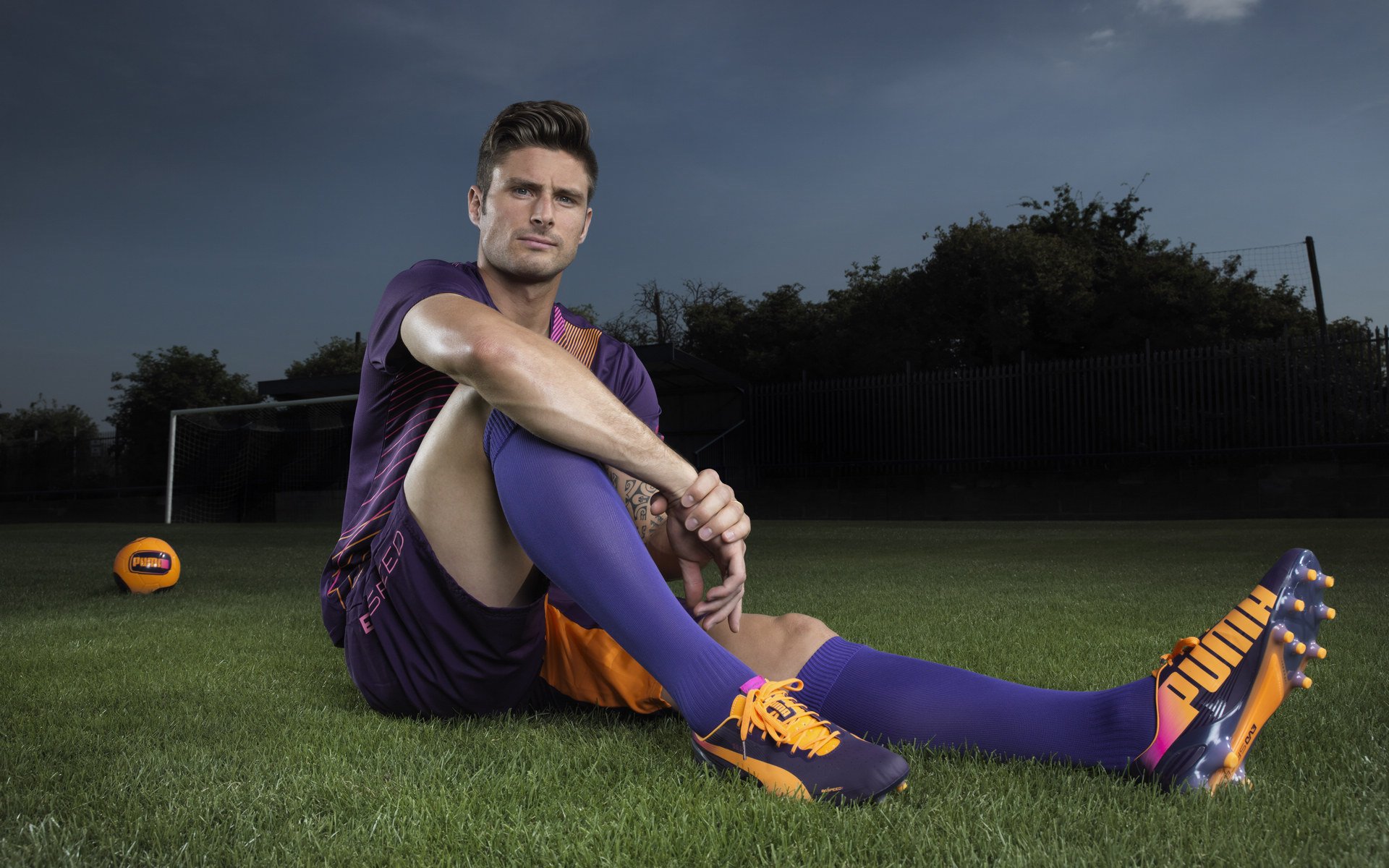 厄德高一剑封喉！厄瓜多尔掀翻苏格兰，艺术中场如何主宰泥沼之战？