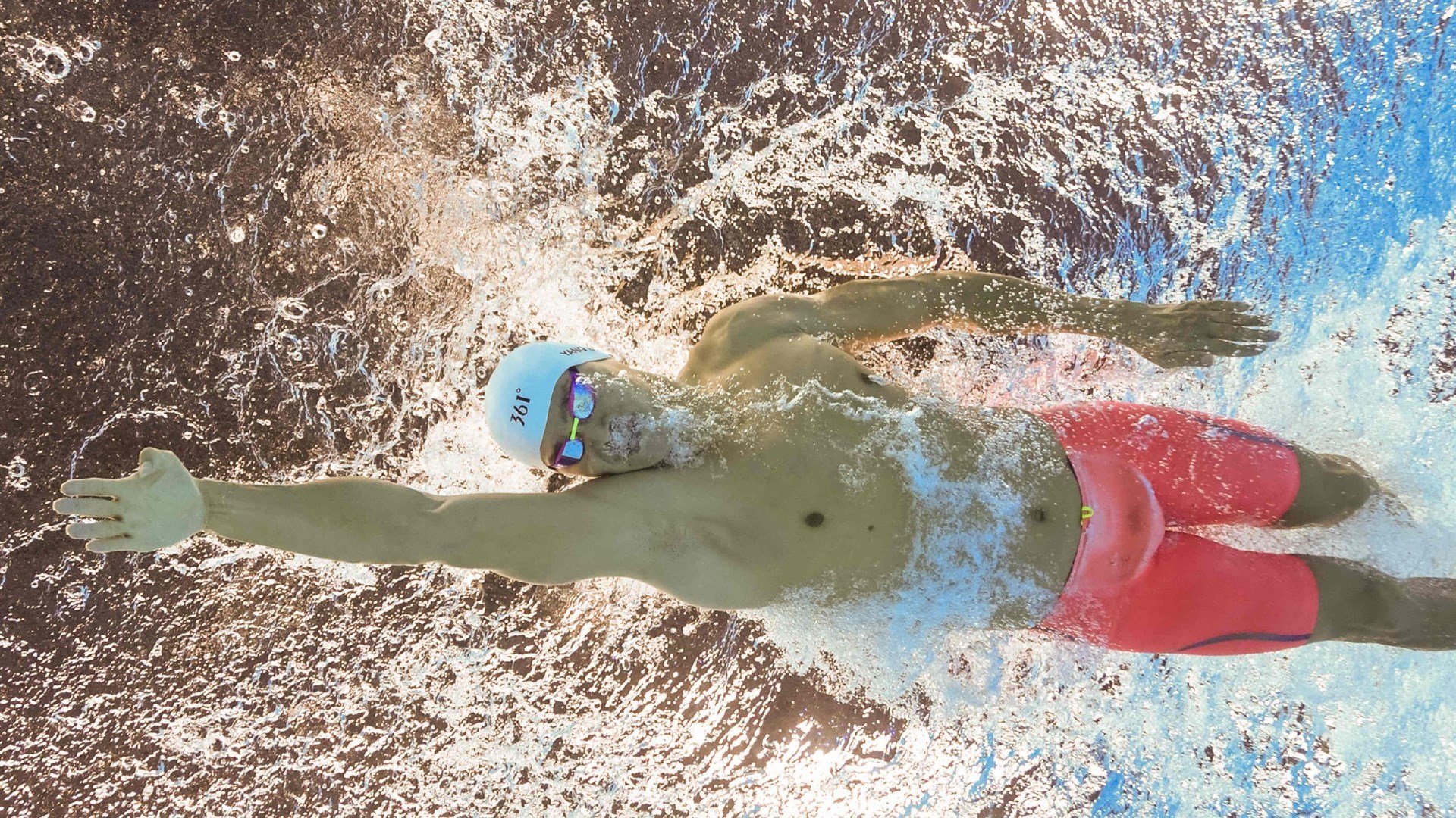 东决烽火,太阳何以三度灼伤老鹰?数据背后暗藏降鹰法则