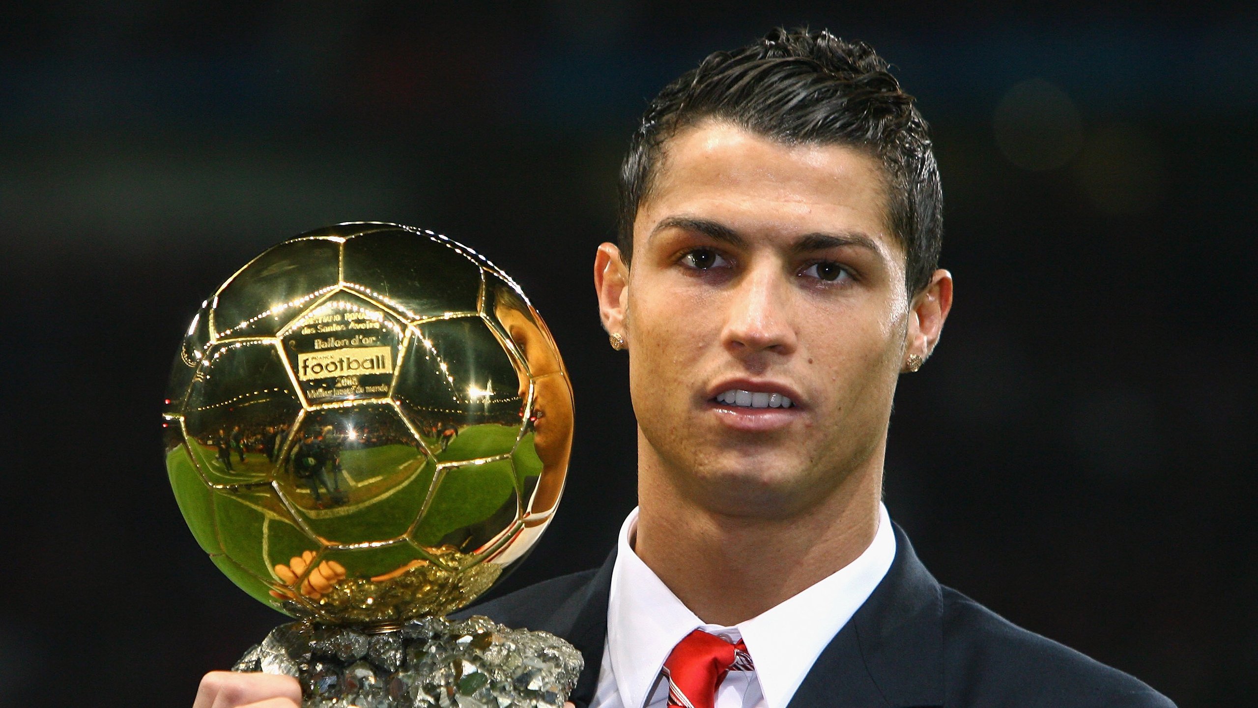 王朝序曲！那不勒斯全面碾压毕尔巴鄂，欧冠决赛凯恩上演封神接管