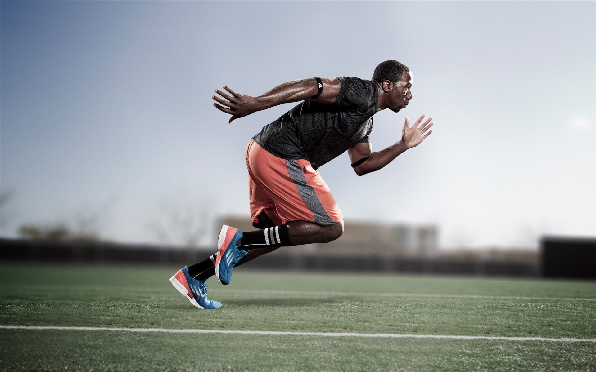 欧冠淘汰赛上演非洲收割机,巴萨用足球语言书写新大陆情缘